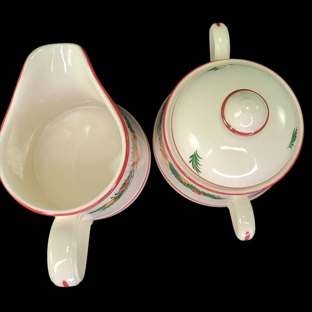 Spode Christmas Memories Creamer Sugar‎ Bowl With Lid Set England Discon Vintage